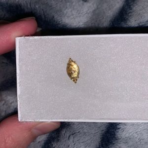 Anatometal farata Threadless end